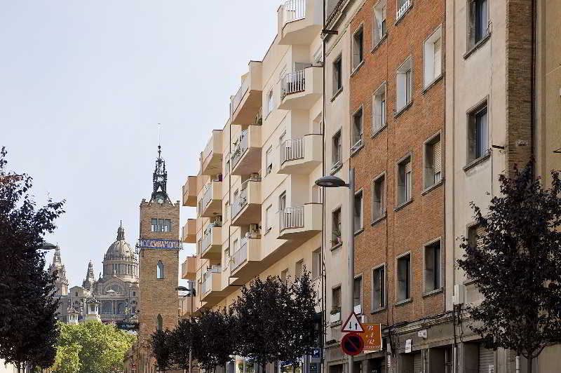 Fira Apartments By Gaiarooms バルセロナ エクステリア 写真