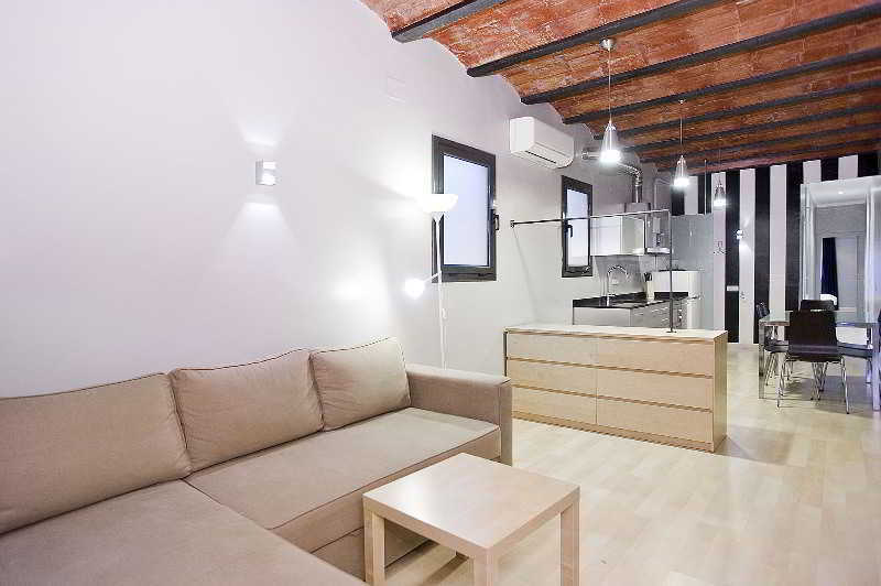 Fira Apartments By Gaiarooms バルセロナ エクステリア 写真